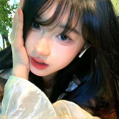 踮起脚尖靠近你